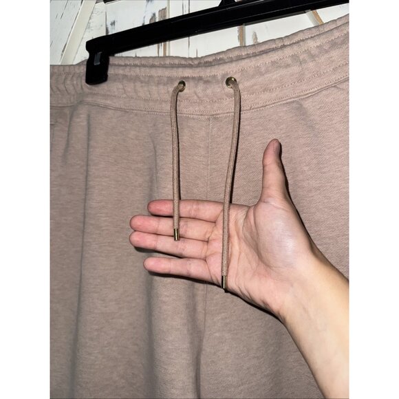 Jordan Flight Fleece Oatmeal Tan Beige Women's Pants, Size XL, FB5113-245 - Picture 9 of 13
